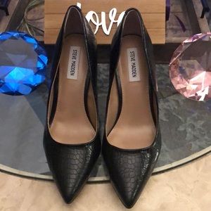 New Steve Madden Black High Heels -Size 8.5
